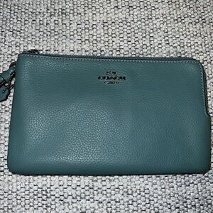 Coach F87587 Double Corner 3/4 Zip Leather Wallet